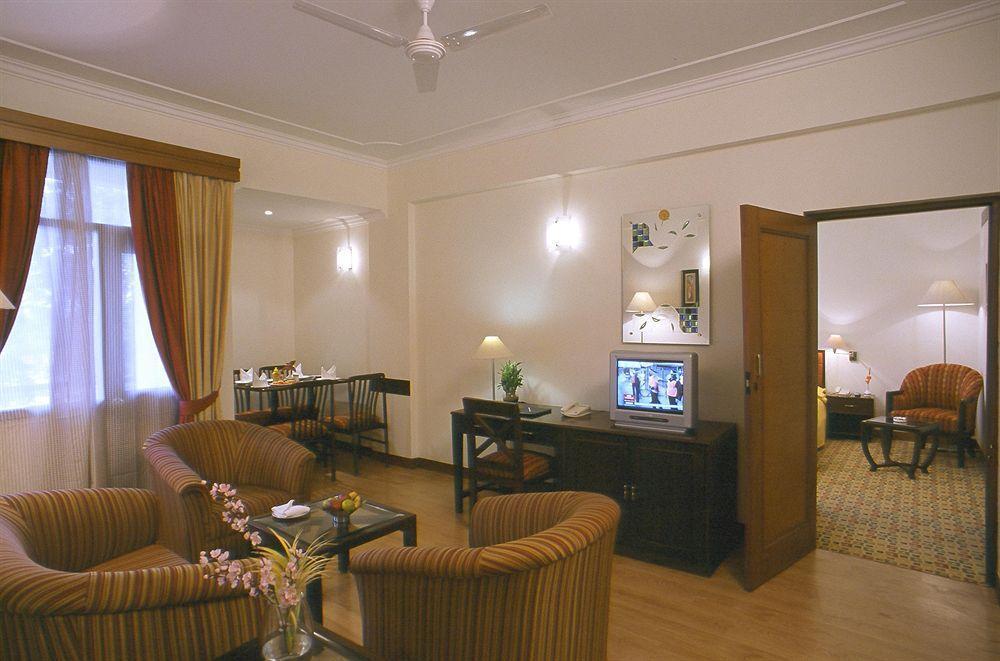 Country Inn & Suites Харідвар Номер фото